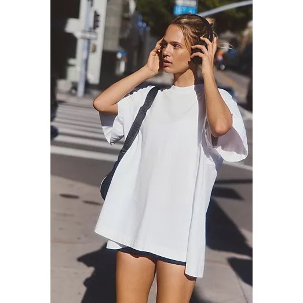Oversized White Tee Flowy Tunic Icon Tshirt Relaxed Slouchy Size‎ S FP Movement